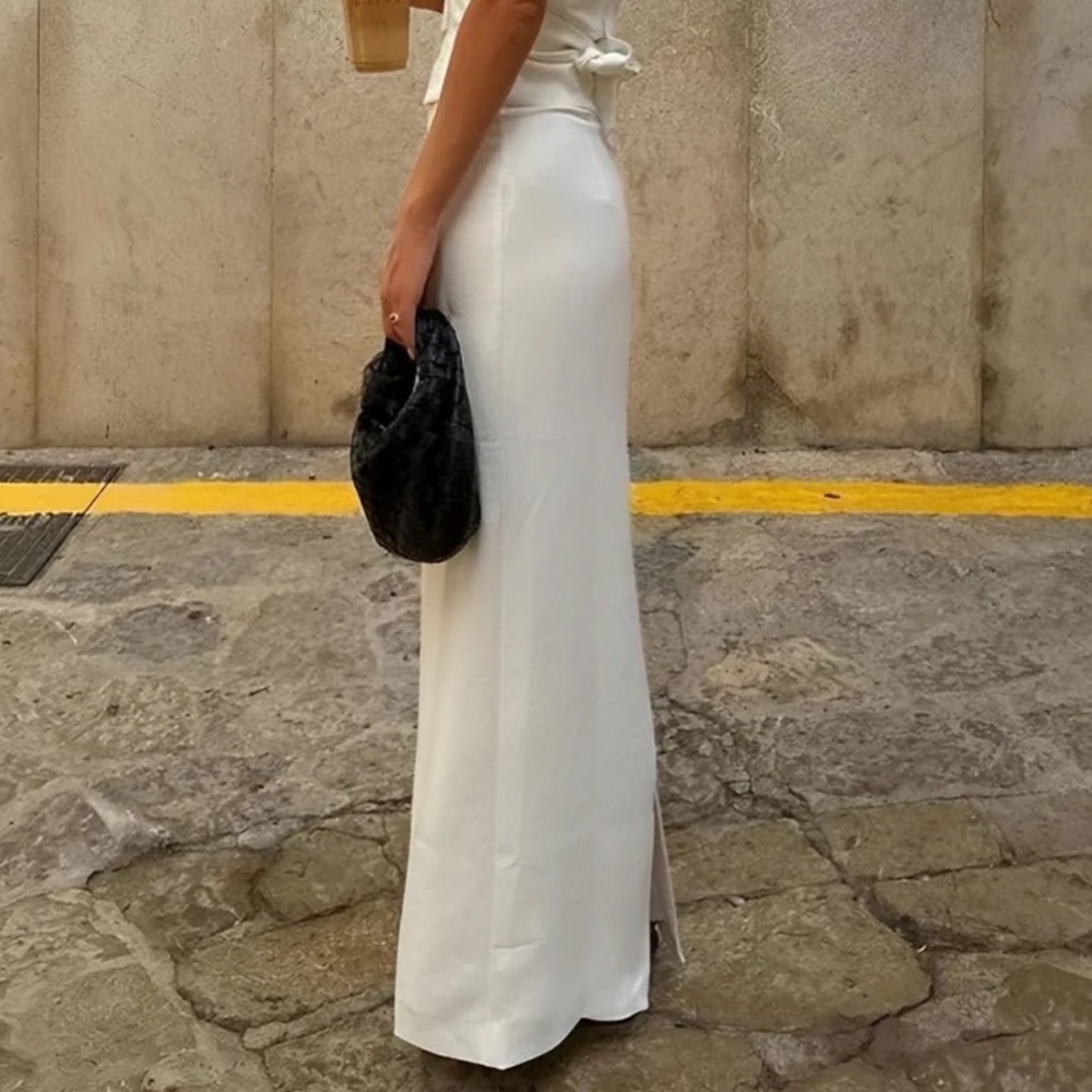 Commense white skirt